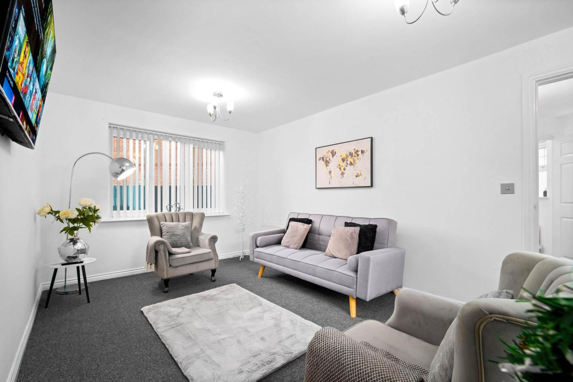 Harmony House 3 Bedroom New Build For Families, Contractors, Black Country Museum Sleeps 6
