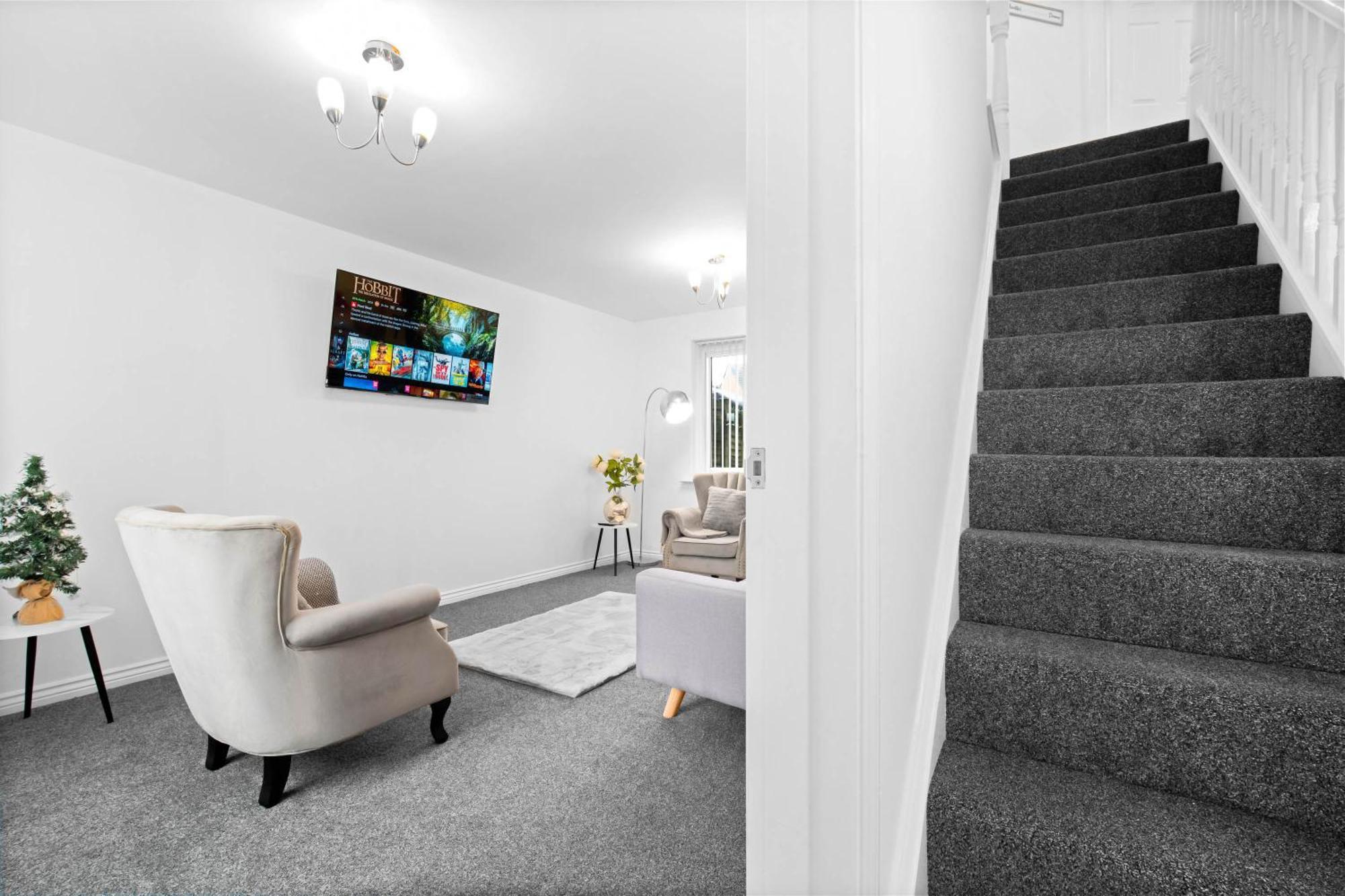Holiday home Harmony House 3 Bedroom New Build For Families, Contractors, Black Country Museum Sleeps 6 *